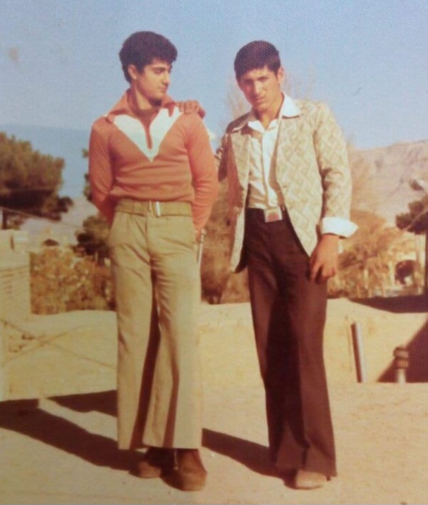 سمت راست شهید احمد سلیمانی سمت چپ شهید حاج قاسم سلیمانی